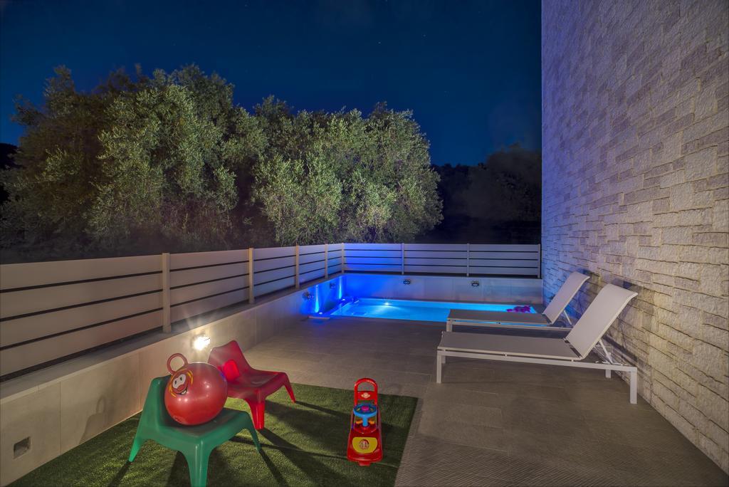 Aelia Sivota Apart otel Oda fotoğraf